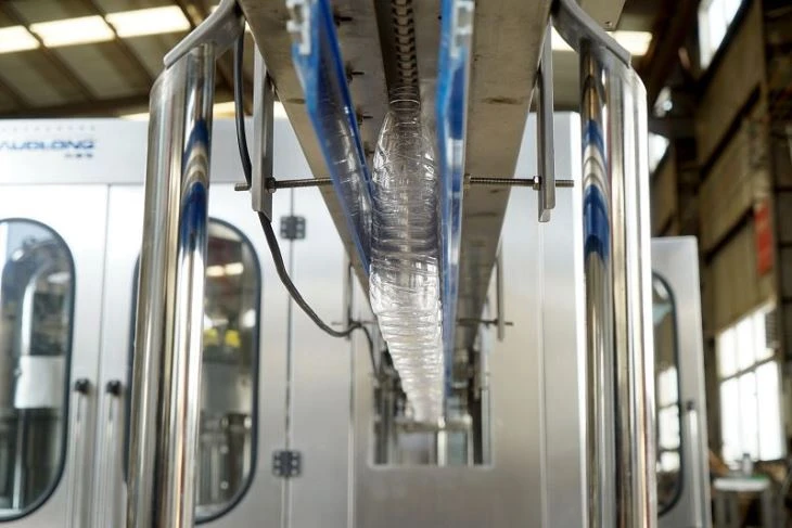 Carbonated Beverage Filling Machine